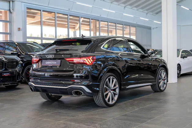 AUDI RS Q3 Sportback 2.5 TFSI quattro S-Tronic / Sportsitze / Rückfahrkamera / el. Sitze