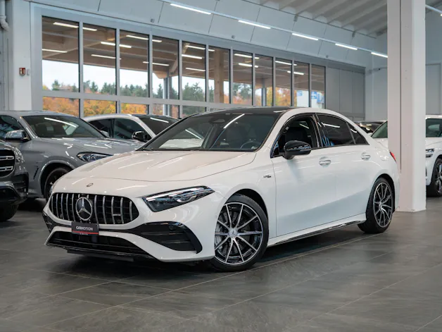 MERCEDES-BENZ A 35 AMG 4matic Limousine / Facelift / Rückfahrkamera / Ambientebeleuchtung
