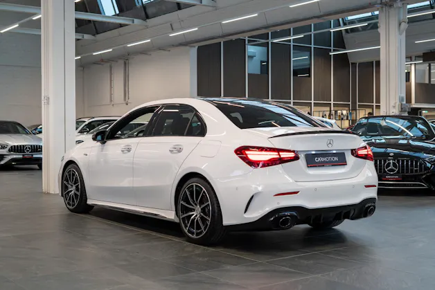 MERCEDES-BENZ A 35 AMG 4matic Limousine / Facelift / Rückfahrkamera / Ambientebeleuchtung