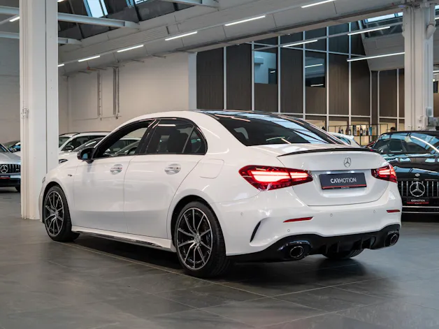 MERCEDES-BENZ A 35 AMG 4matic Limousine / Facelift / Rückfahrkamera / Ambientebeleuchtung