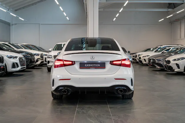 MERCEDES-BENZ A 35 AMG 4matic Limousine / Facelift / Rückfahrkamera / Ambientebeleuchtung