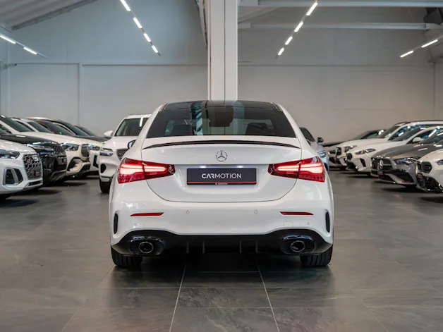 MERCEDES-BENZ A 35 AMG 4matic Limousine / Facelift / Rückfahrkamera / Ambientebeleuchtung