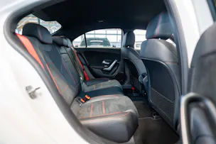 MERCEDES-BENZ A 35 AMG 4matic Limousine / Facelift / Rückfahrkamera / Ambientebeleuchtung