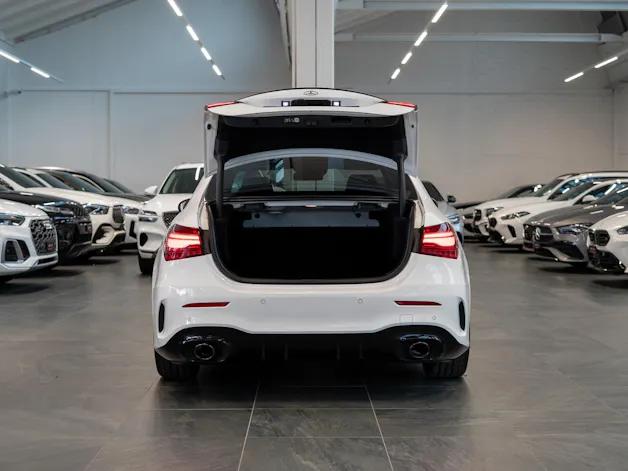 MERCEDES-BENZ A 35 AMG 4matic Limousine / Facelift / Rückfahrkamera / Ambientebeleuchtung