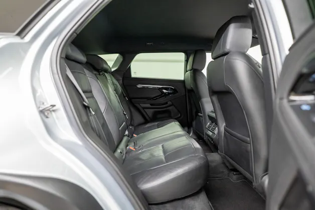Land Rover Range Rover Evoque 2.0 T 250 R-Dynamic SE / CH-Fahrzeug