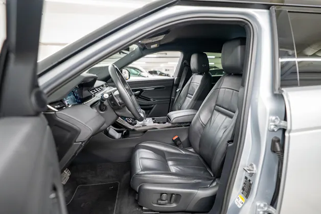 Land Rover Range Rover Evoque 2.0 T 250 R-Dynamic SE / CH-Fahrzeug