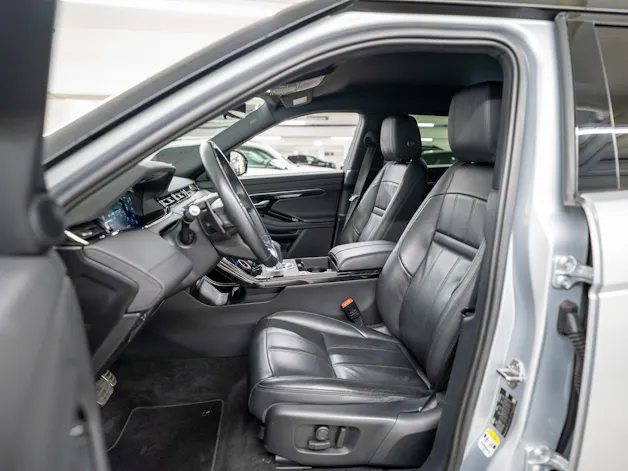 Land Rover Range Rover Evoque 2.0 T 250 R-Dynamic SE / CH-Fahrzeug