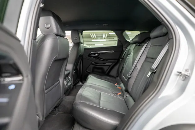 Land Rover Range Rover Evoque 2.0 T 250 R-Dynamic SE / CH-Fahrzeug