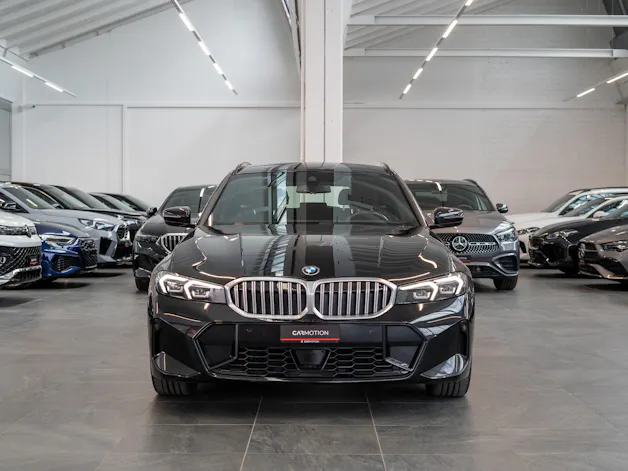 BMW 330i xDrive M Sport Touring / LCI / Rückfahrkamera / el.Heckklappe