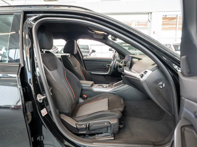 BMW 330i xDrive M Sport Touring / LCI / Rückfahrkamera / el.Heckklappe