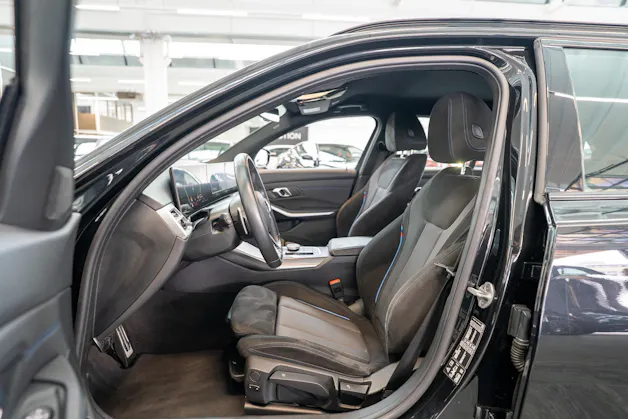 BMW 330i xDrive M Sport Touring / LCI / Rückfahrkamera / el.Heckklappe