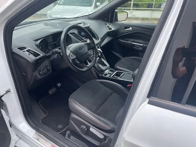 FORD Kuga 2.0 TDCi ST Line High 4WD PowerShift