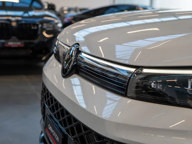 VW Tiguan 2.0 TSI R-Line DSG 4motion / Rückfahrkamera / Massagesitze / Ambientebeleuchtung