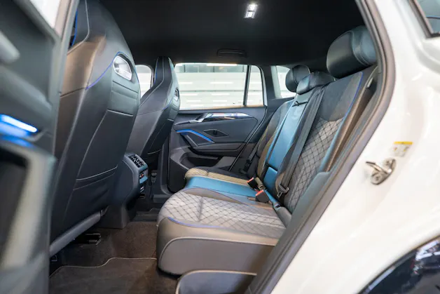VW Tiguan 2.0 TSI R-Line DSG 4motion / Rückfahrkamera / Massagesitze / Ambientebeleuchtung