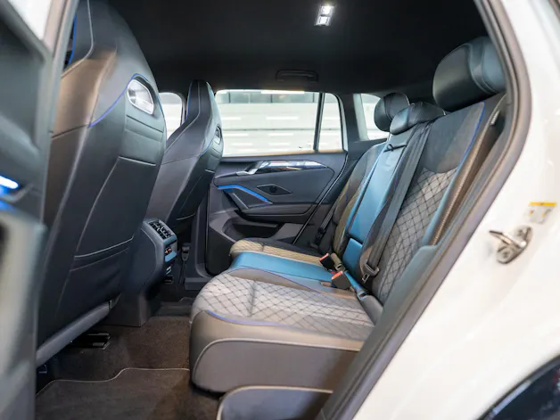VW Tiguan 2.0 TSI R-Line DSG 4motion / Rückfahrkamera / Massagesitze / Ambientebeleuchtung