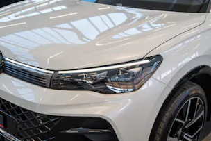 VW Tiguan 2.0 TSI R-Line DSG 4motion / Rückfahrkamera / Massagesitze / Ambientebeleuchtung