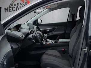 PEUGEOT 3008 1.2 PureTech Active