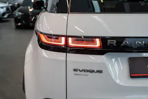 Land Rover Range Rover Evoque 2.0 D 165 R-Dynamic SE / Rückfahrkamera / el.Sitze / el.Heckklappe