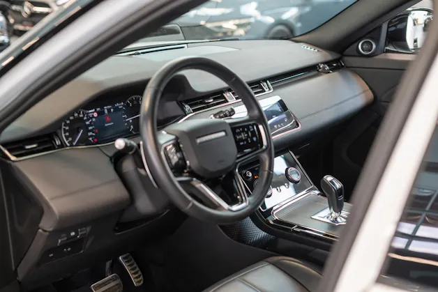 Land Rover Range Rover Evoque 2.0 D 165 R-Dynamic SE / Rückfahrkamera / el.Sitze / el.Heckklappe