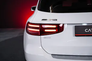 MERCEDES-BENZ GLB 35 AMG 4matic / Facelift / Ambiente-Beleuchtung / Rückfahrkamera
