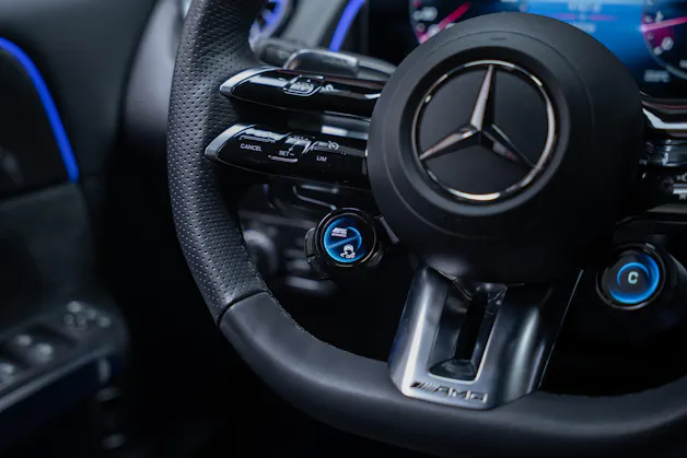 MERCEDES-BENZ GLB 35 AMG 4matic / Facelift / Ambiente-Beleuchtung / Rückfahrkamera