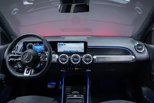 MERCEDES-BENZ GLB 35 AMG 4matic / Facelift / Ambiente-Beleuchtung / Rückfahrkamera