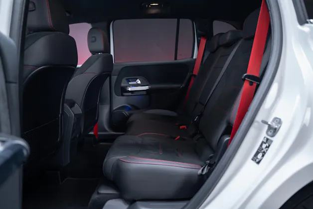 MERCEDES-BENZ GLB 35 AMG 4matic / Facelift / Ambiente-Beleuchtung / Rückfahrkamera