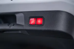 MERCEDES-BENZ GLB 35 AMG 4matic / Facelift / Ambiente-Beleuchtung / Rückfahrkamera