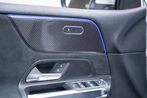 MERCEDES-BENZ GLB 35 AMG 4matic / Facelift / Ambiente-Beleuchtung / Rückfahrkamera