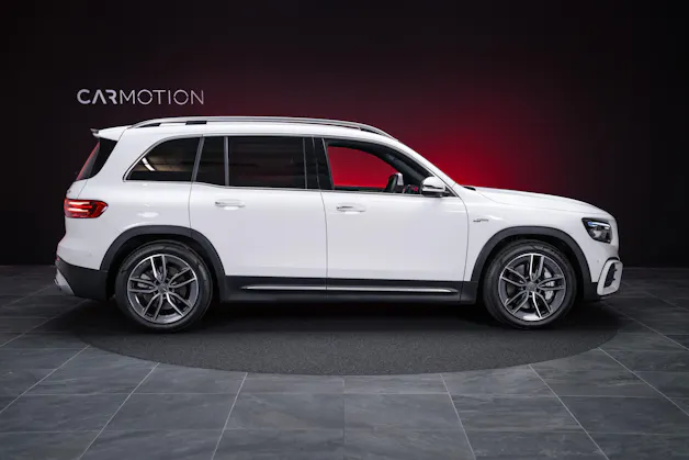MERCEDES-BENZ GLB 35 AMG 4matic / Facelift / Ambiente-Beleuchtung / Rückfahrkamera