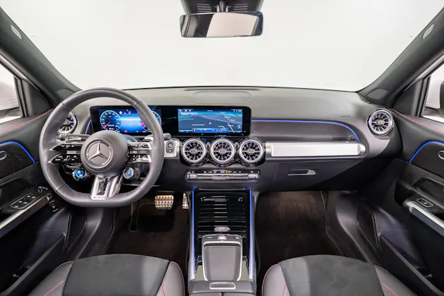 MERCEDES-BENZ GLB 35 AMG 4matic / Facelift / Ambiente-Beleuchtung / Rückfahrkamera