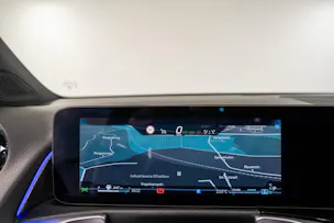 MERCEDES-BENZ GLB 35 AMG 4matic / Facelift / Ambiente-Beleuchtung / Rückfahrkamera