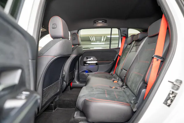MERCEDES-BENZ GLB 35 AMG 4matic / Facelift / Ambiente-Beleuchtung / Rückfahrkamera