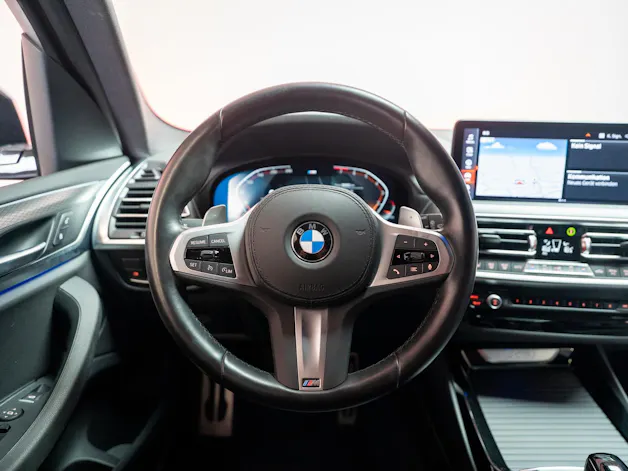 BMW X3 20i xDrive SAG M Sport / AHK / 360°Kamera / el.Heckklappe