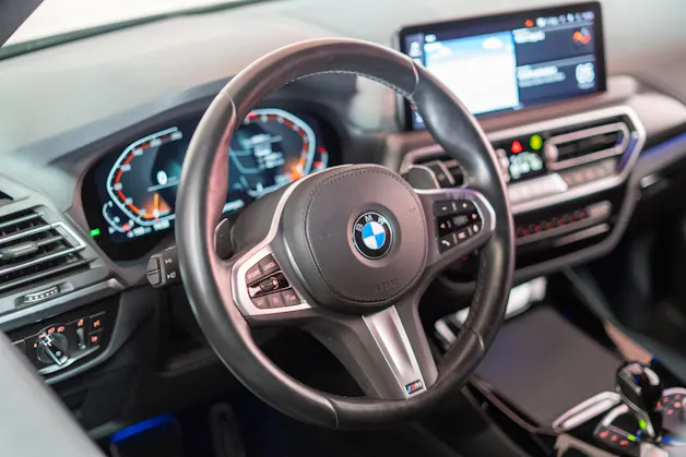 BMW X3 20i xDrive SAG M Sport / AHK / 360°Kamera / el.Heckklappe