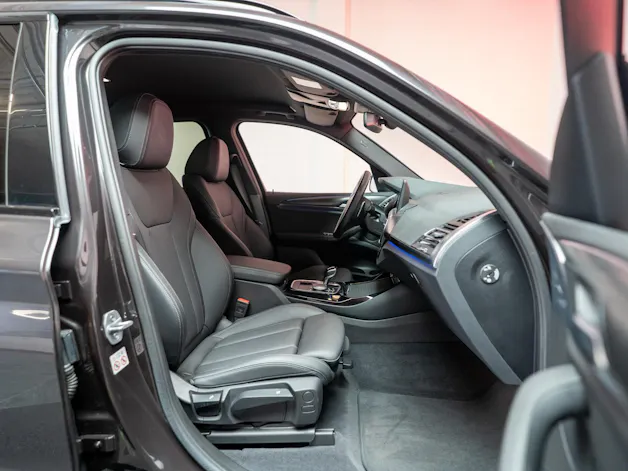 BMW X3 20i xDrive SAG M Sport / AHK / 360°Kamera / el.Heckklappe