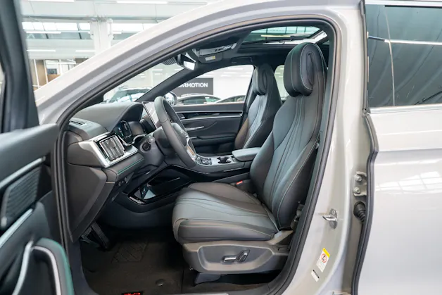 BYD Seal U DM-i Design AWD / Panorama / Head-Up Display / 360 Kamera