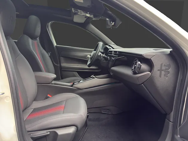 ALFA ROMEO Junior 1.2 48V Hybrid Q4