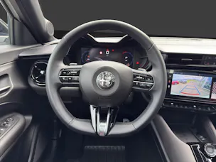 ALFA ROMEO Junior 1.2 48V Hybrid Q4