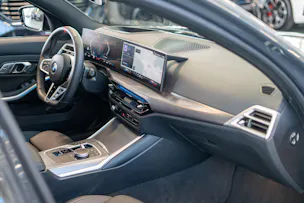 BMW M340d xDrive Touring / M Sport Pro / LCI / Panorama / 360°Kamera / HeadUp