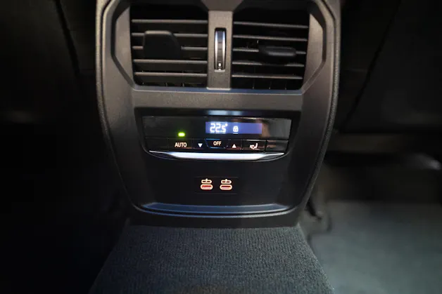 BMW 320d M Sport SAG / 360°Kamera / HeadUp / el.Heckklappe
