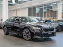 BMW 520i M Sport / Iconic Glow / 4-Zonen Klima / Harman Kardon / Sitzheizung & Lüftung