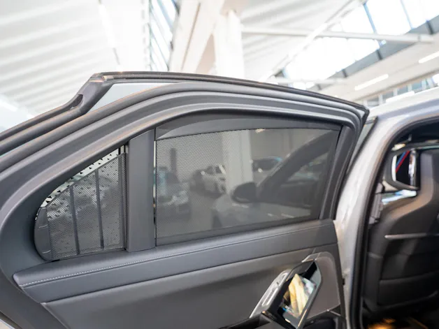 BMW 740d xDrive M Sport / Theatre Screen / Sky Lounge