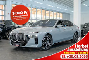 BMW 740d xDrive M Sport / Theatre Screen / Sky Lounge