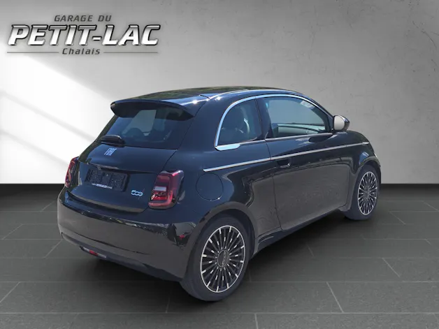 FIAT 500 electric 87 kW La Prima By Bocelli