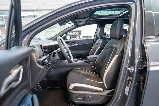 Kia Sportage 1.6T-GDi PHEV GT-Line Power Edition A / Panorama-Schiebedach