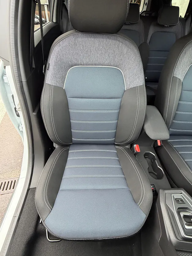 DACIA Jogger HEV 155 Journey