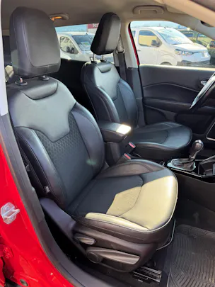 JEEP Compass 4x2 1.3 Turbo Night Eagle DKG