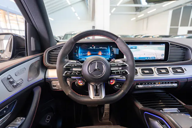 MERCEDES-BENZ GLE 53 AMG 4matic+ / Panorama / Burmester / 360°Kamera