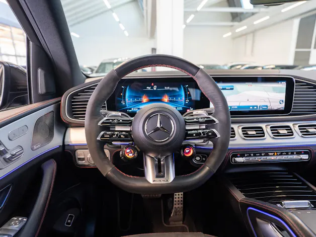 MERCEDES-BENZ GLE 53 AMG 4matic+ / Panorama / Burmester / 360°Kamera